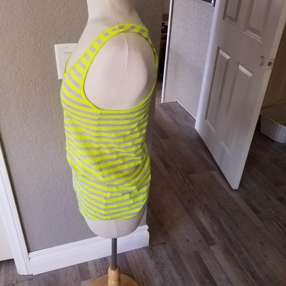 Tank top - Picture 3 of 4